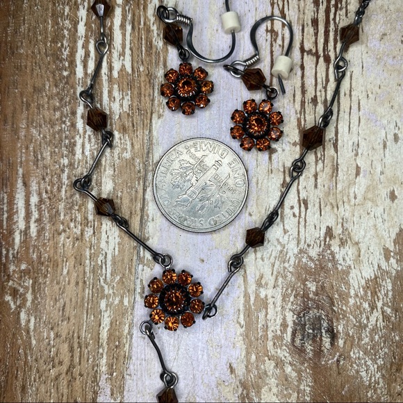 3 PIECE SET!! Earrings + TWO Flower Dangle Necklaces Rendered in Orange Crystals - Picture 5 of 11